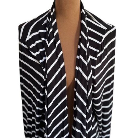 Lane Bryant Black and White Open Cardigan – Size 22/24 – Like New! - Picture 2 of 7